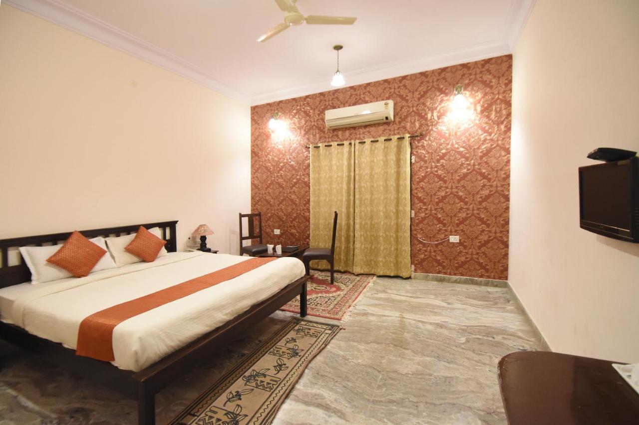 Satyam Palace Resort Пушкар Екстериор снимка