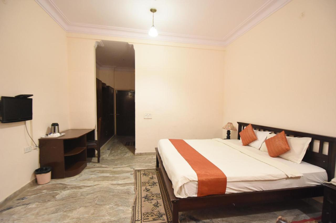 Satyam Palace Resort Пушкар Екстериор снимка