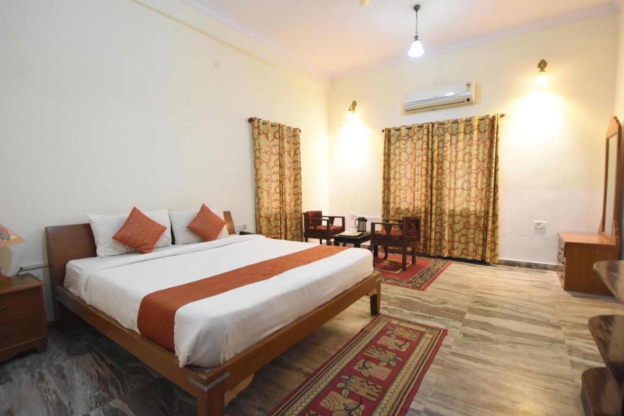 Satyam Palace Resort Пушкар Екстериор снимка