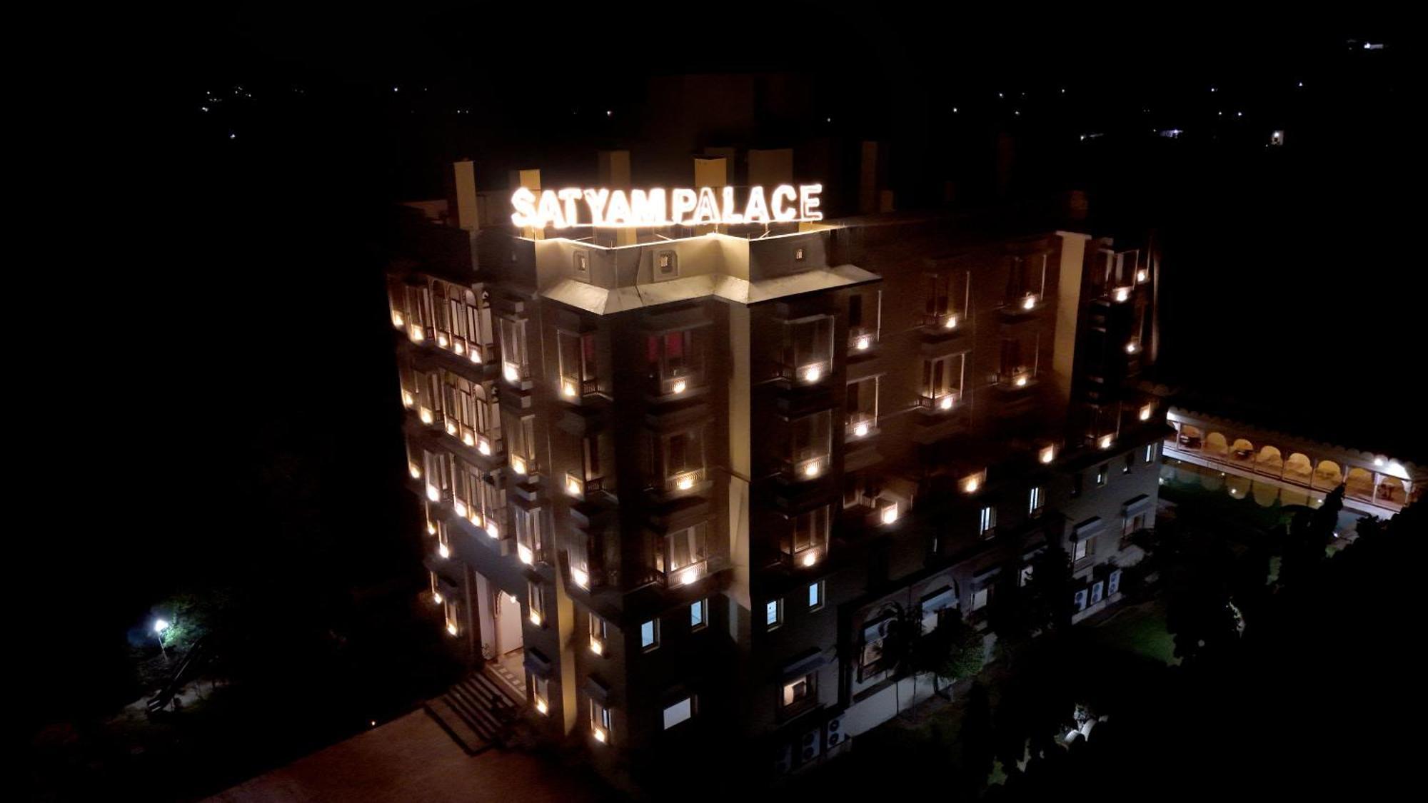Satyam Palace Resort Пушкар Екстериор снимка
