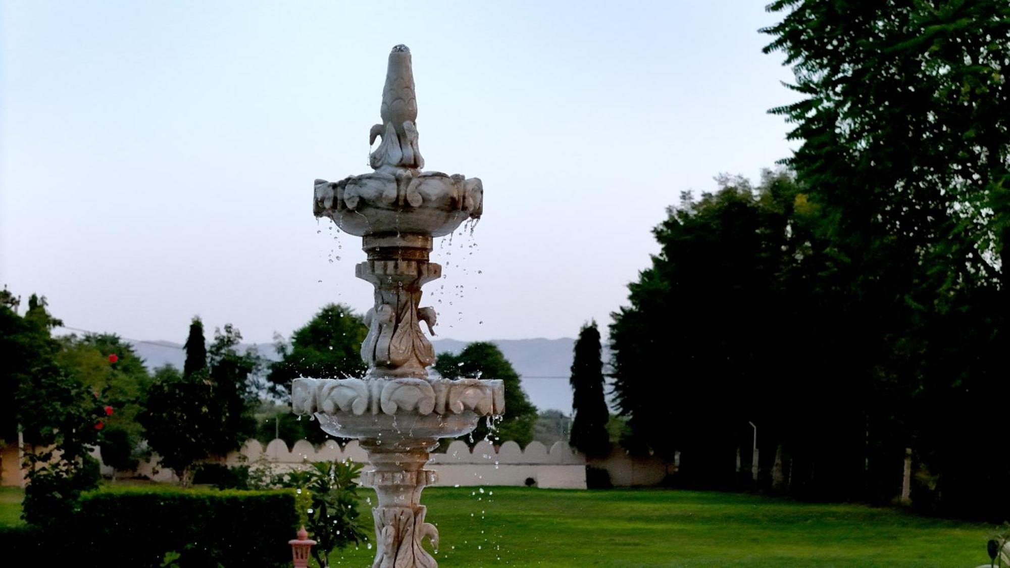 Satyam Palace Resort Пушкар Екстериор снимка