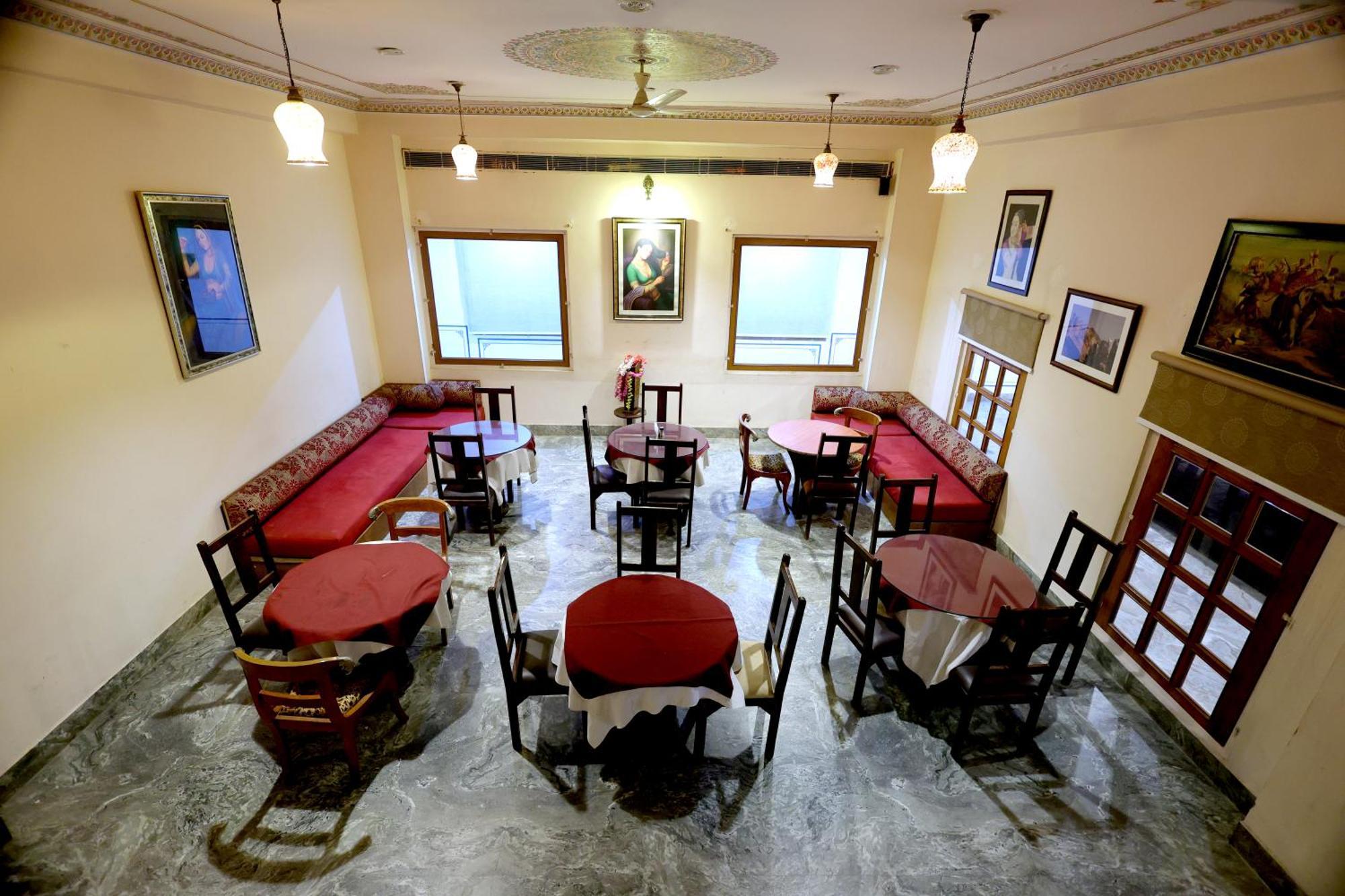 Satyam Palace Resort Пушкар Екстериор снимка
