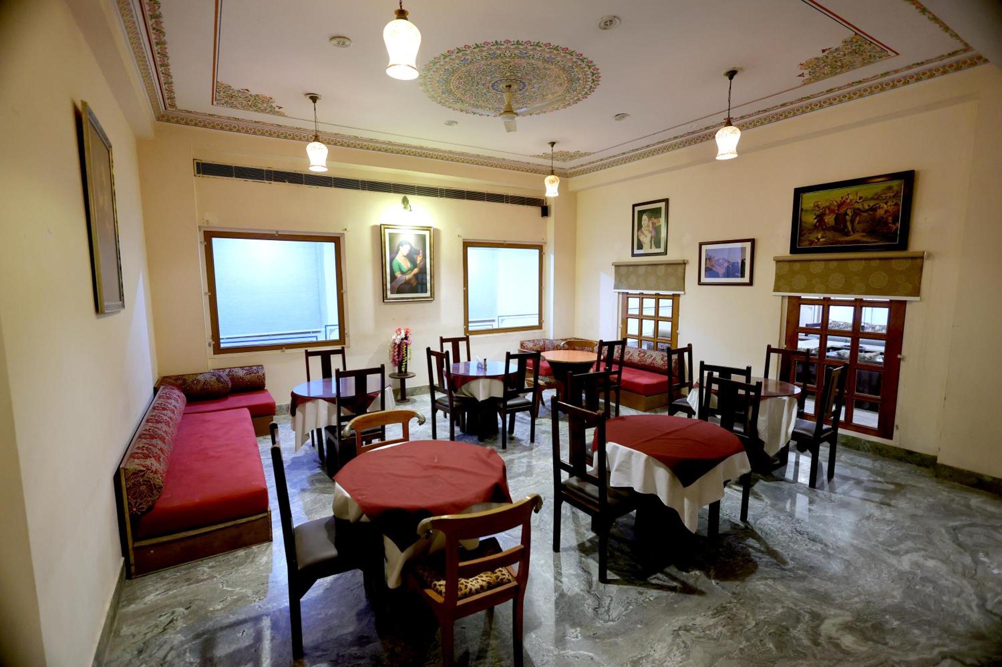 Satyam Palace Resort Пушкар Екстериор снимка