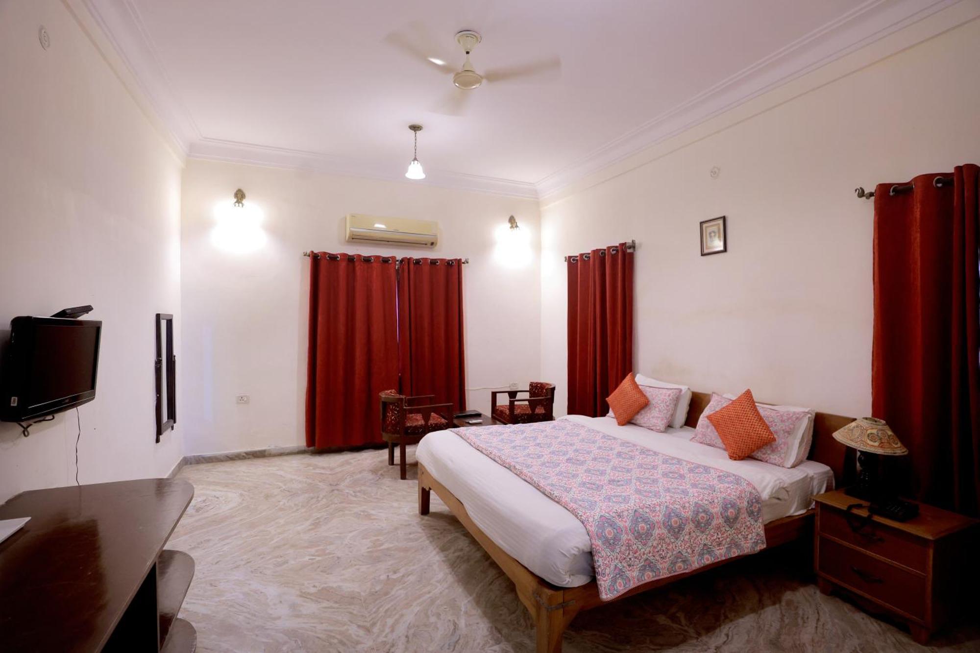 Satyam Palace Resort Пушкар Екстериор снимка